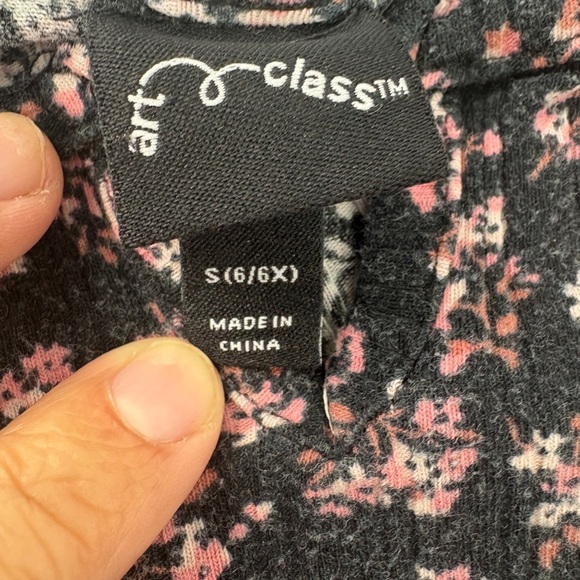 Lot of 6 -Easy -peasy Sweatshirt Sets - Picture 4 of 14